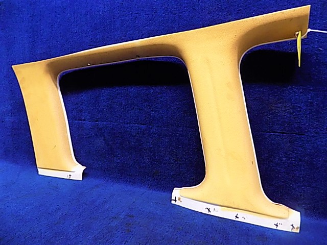 K78349-010 Piper - COVER - Window trim middle left